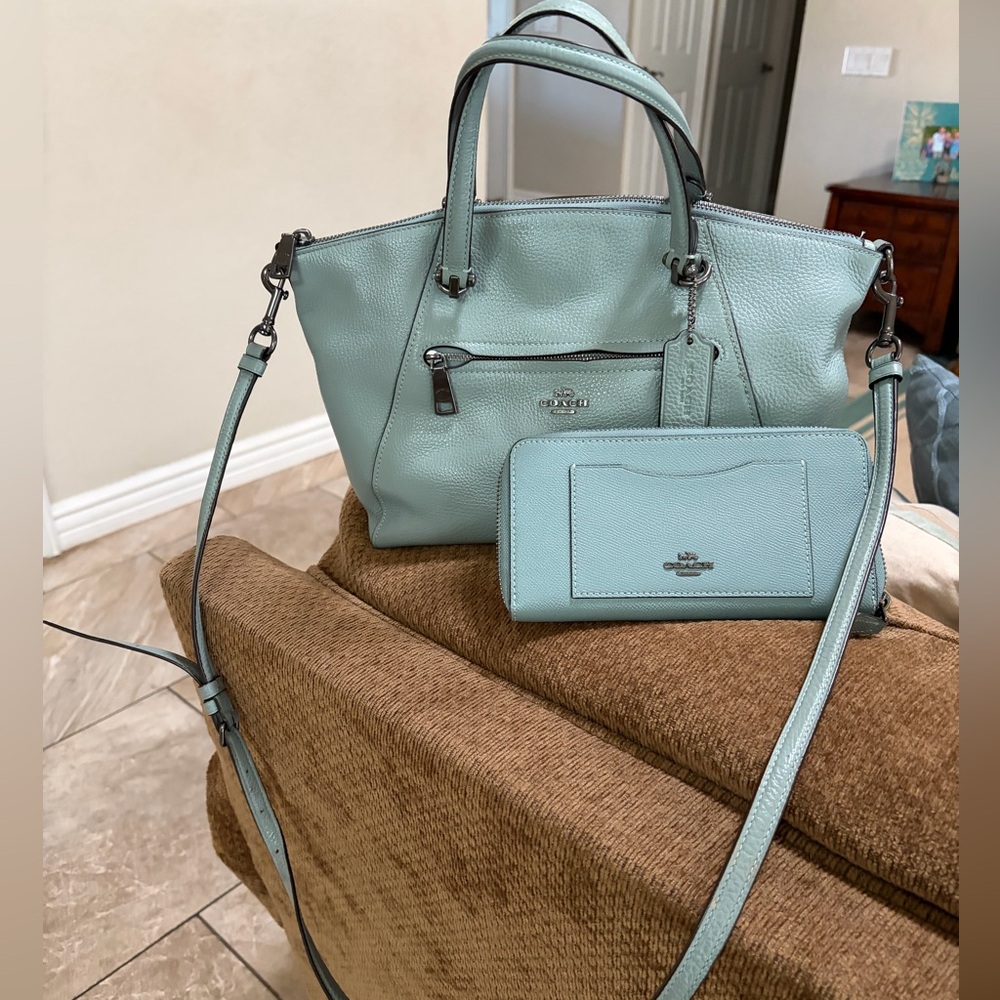 Coach Mint-Green Leather Shoulder Bag with Matching Wallet